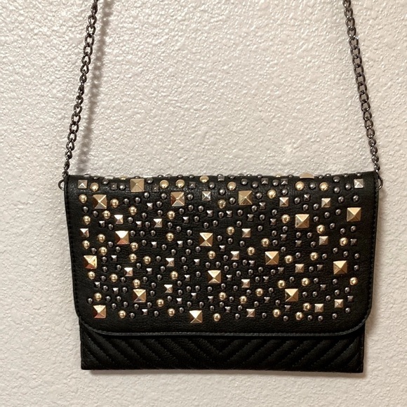 Black Studded‎ Crossbody bag with black chain - Picture 1 of 5